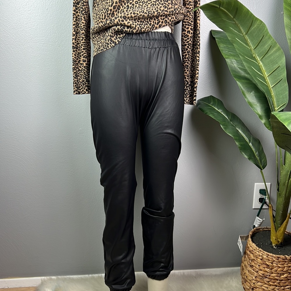 Women’s Black Faux Leather Stretch Joggers Size Small